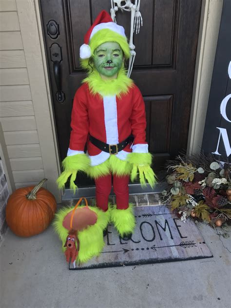 costume of the grinch|More.